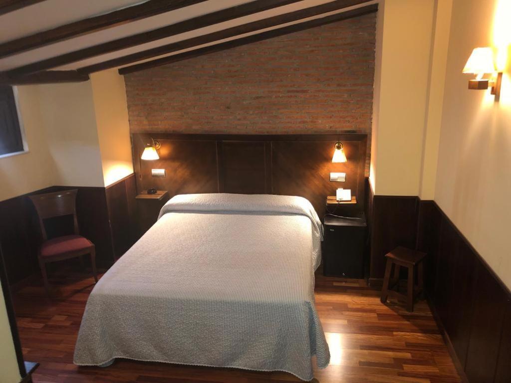 Hosteria Casa Vallejo ซาลามังกา ภายนอก รูปภาพ